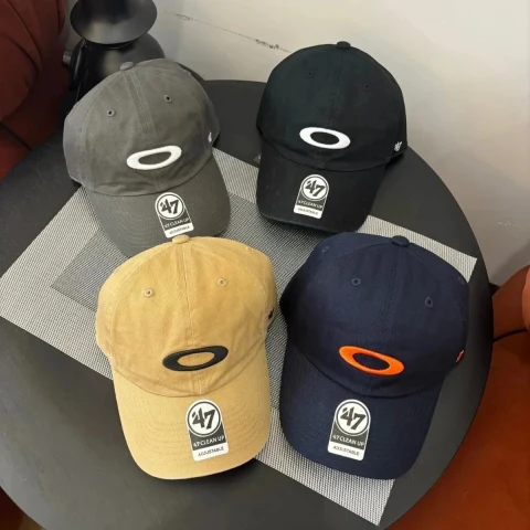 Oakley Clean Up Baseball Cap