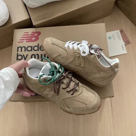 New Balance 530 Sneakers
