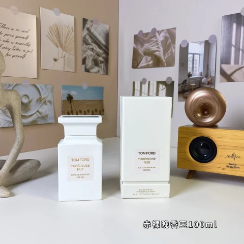 Tom Ford Tub reuse Nue Eau de Parfum