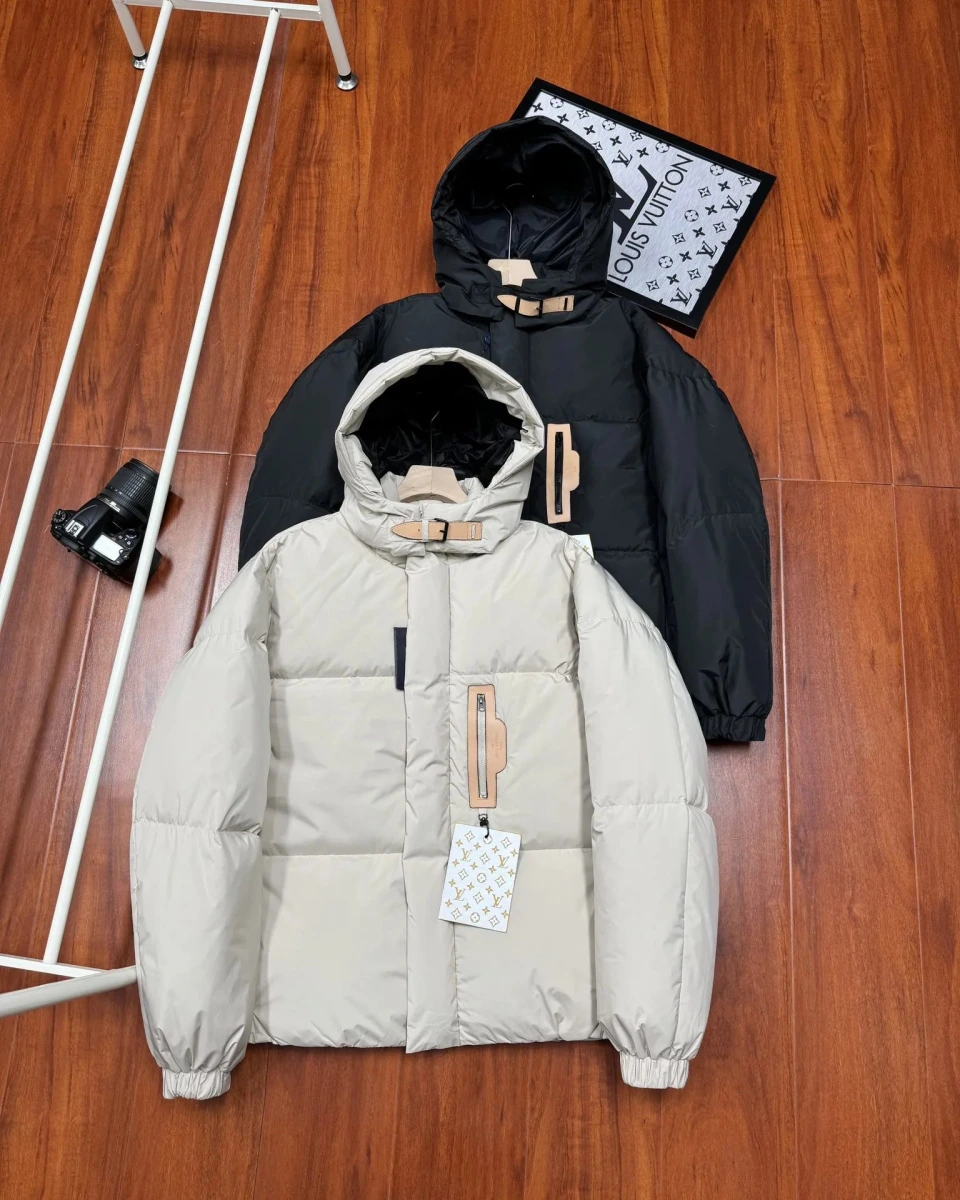 Louis Vuitton 8815 Hooded Puffer Jacket