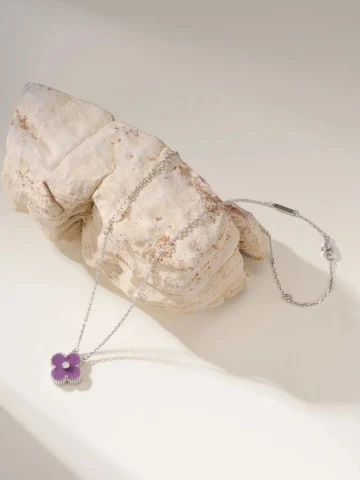 Van Cleef & Arpels Alhambra Necklace