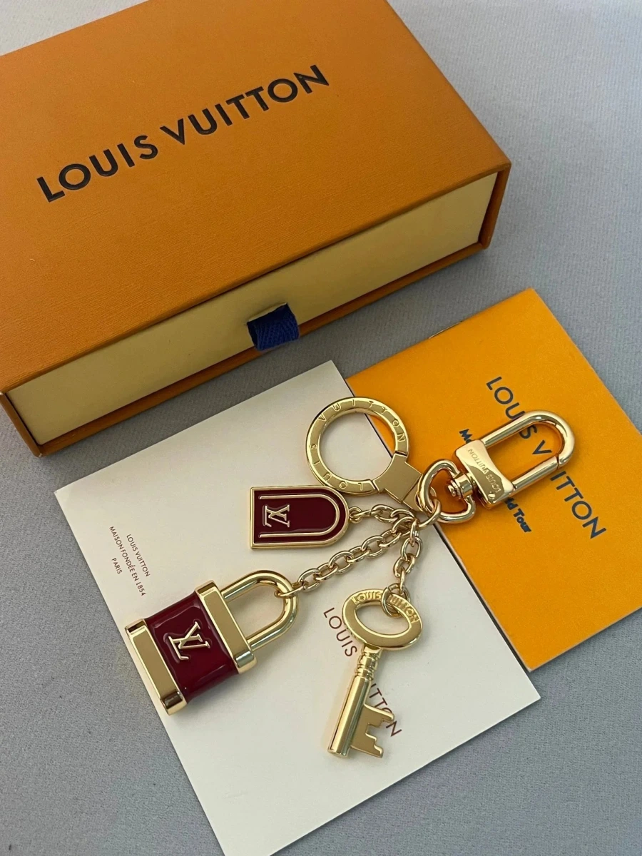 Louis Vuitton Lock It Keychain