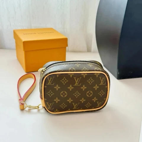 Louis Vuitton Crossbody Bag