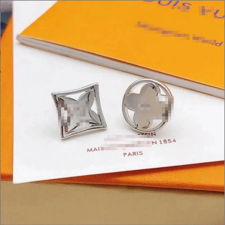 Louis Vuitton Monogram Flower Stud Earrings