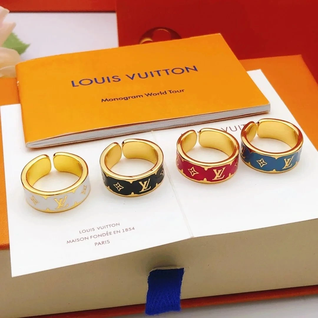 Louis Vuitton Monogram World Tour Ring