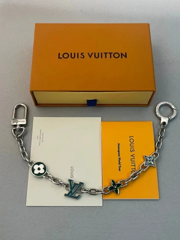 Louis Vuitton Monogram World Tour Chain Belt
