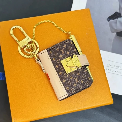 Louis Vuitton Petit Carnet de Notes Notebook Keychain