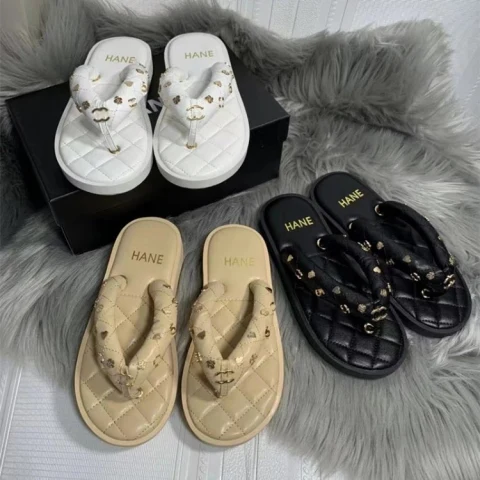 HANE Slide Sandals
