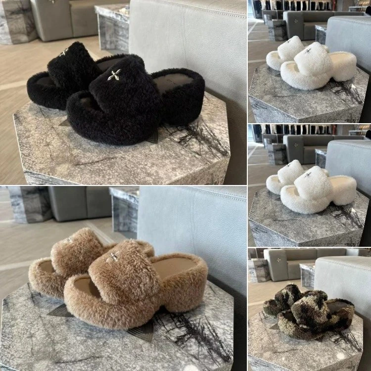 Balenciaga Mold Slide Sandals