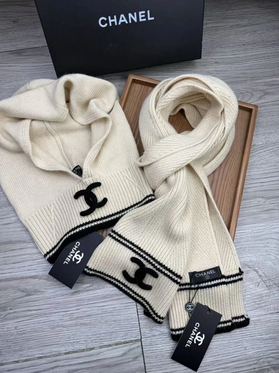 Chanel Knit Scarf