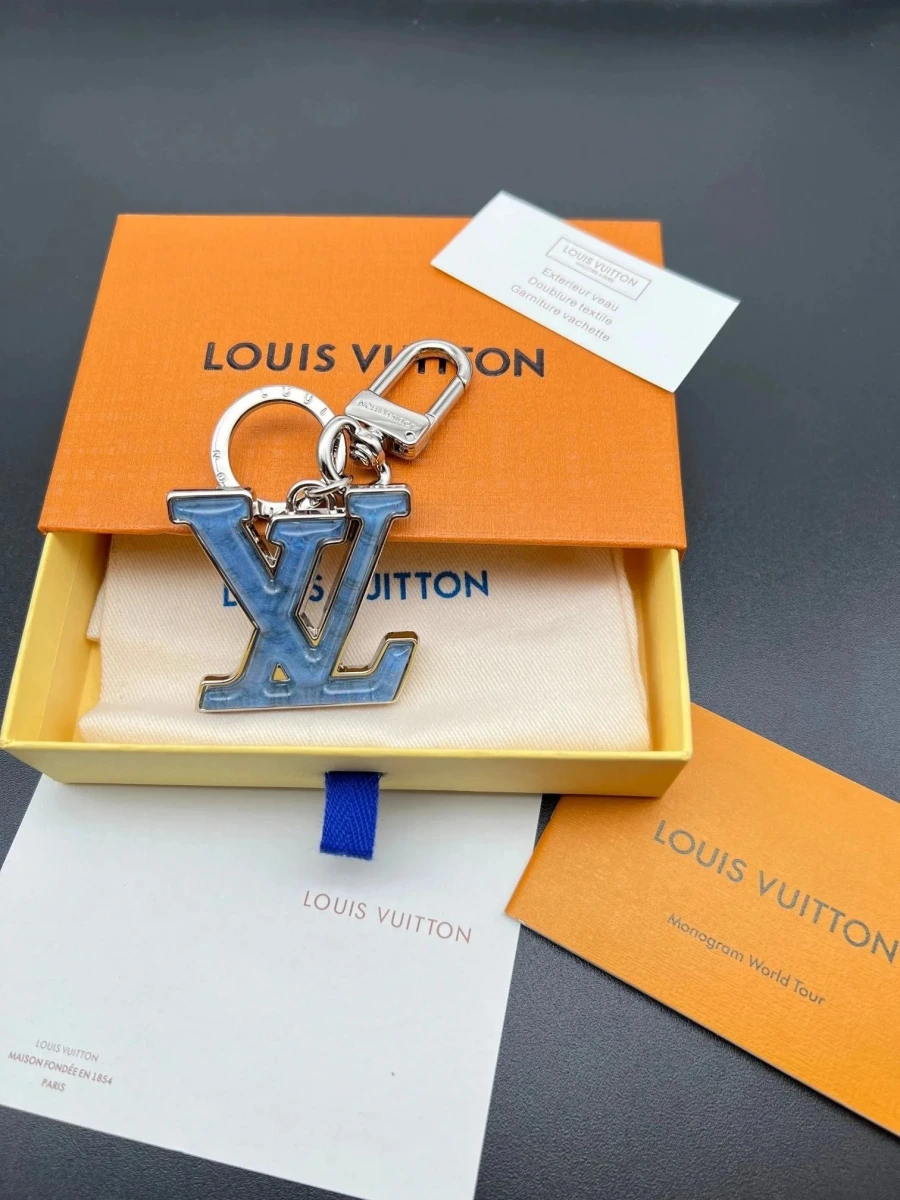 Louis Vuitton Monogram World Tour Keychain