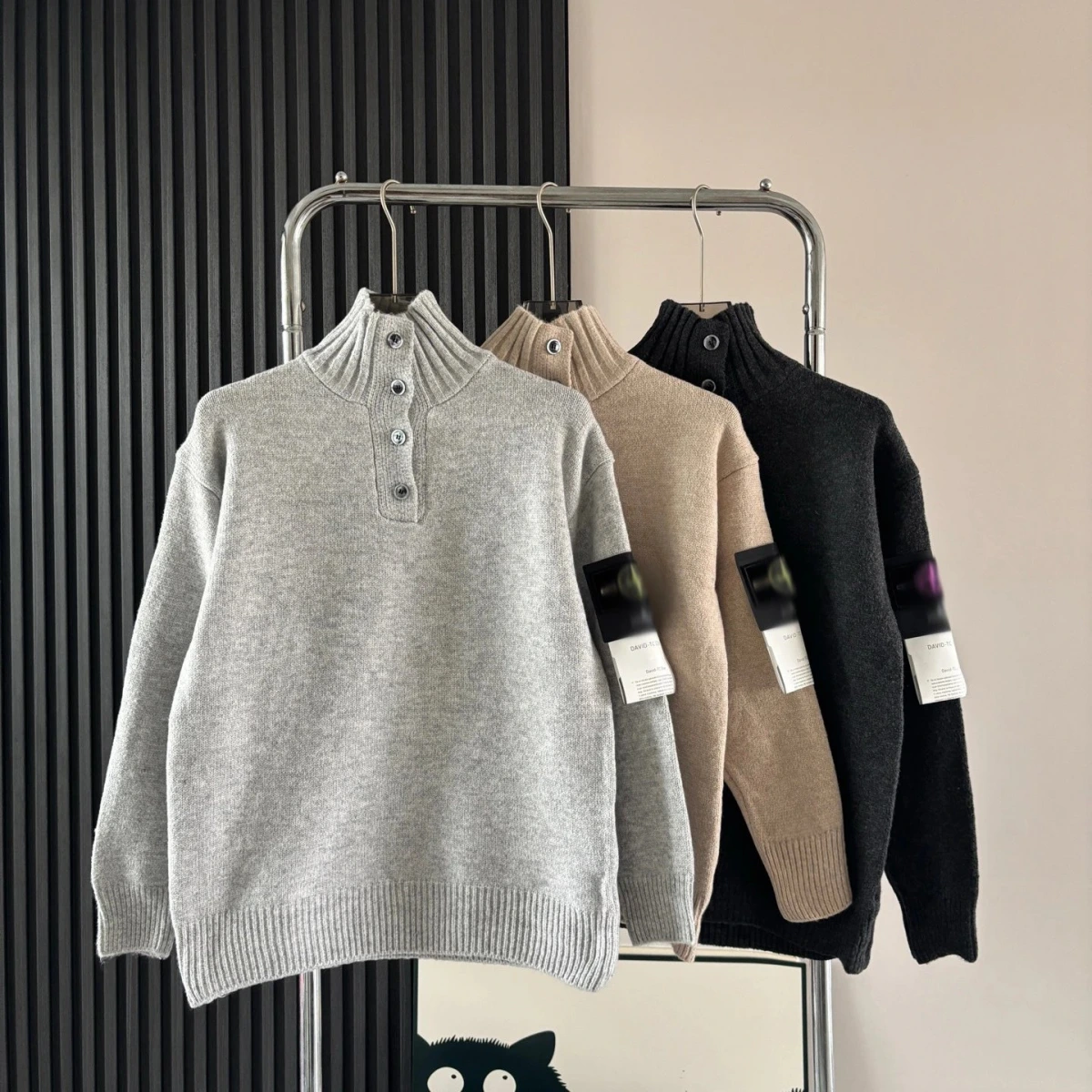 DAVID-T Long Sleeve Knit Sweater