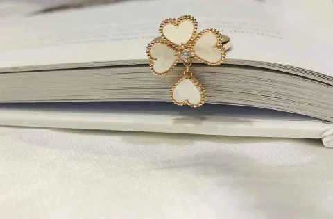 Van Cleef & Arpels Alhambra Ring