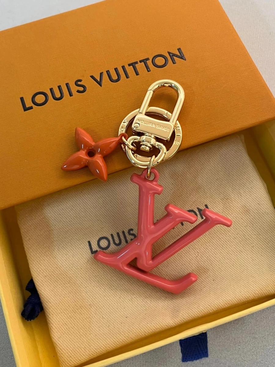 Louis Vuitton Monogram World Tour Keychain