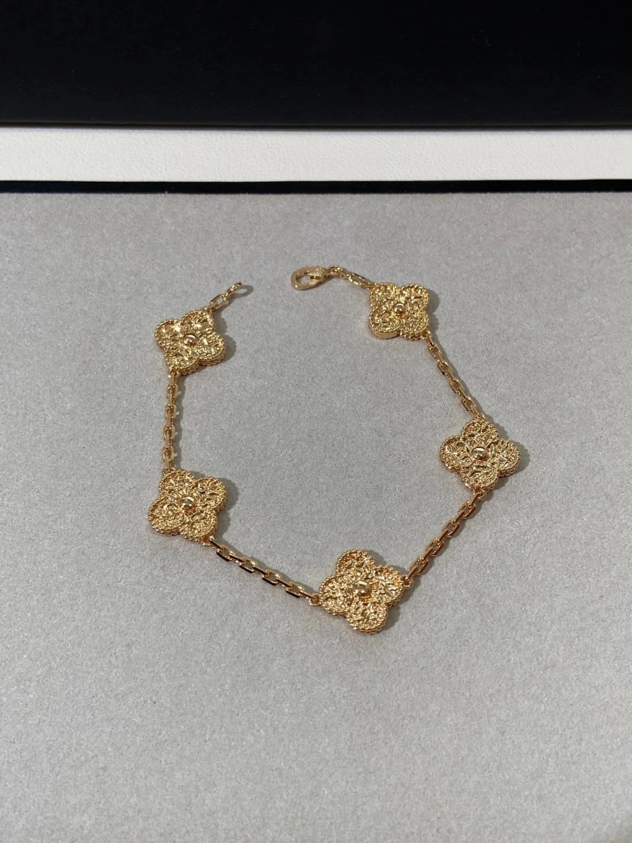 Van Cleef & Arpels Alhambra Bracelet