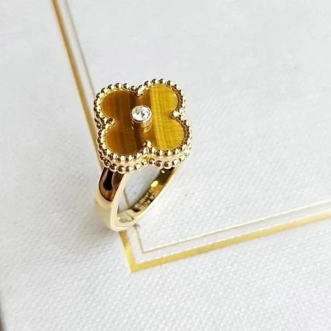 Van Cleef & Arpels Alhambra Ring