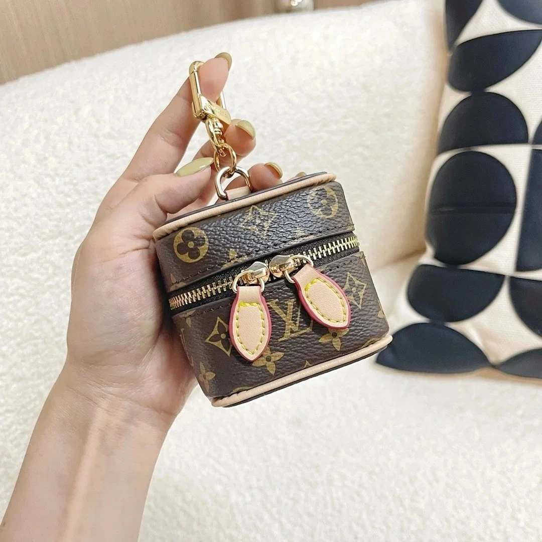 Louis Vuitton Boite Chapeau Souple PM Crossbody Bag