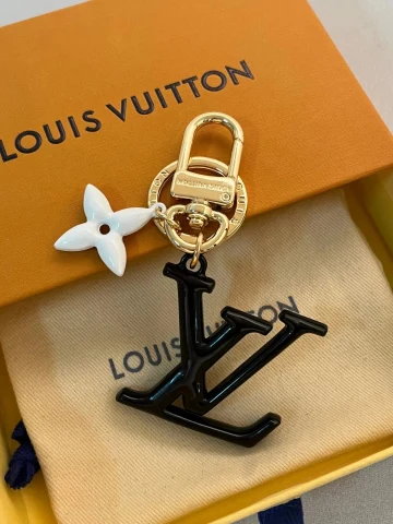 Louis Vuitton Monogram World Tour Keychain