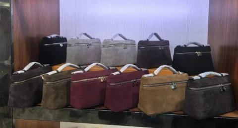 Cosmetic Case / Travel Toiletry Bag
