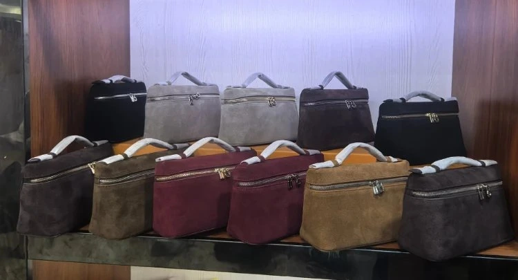 Cosmetic Case / Travel Toiletry Bag