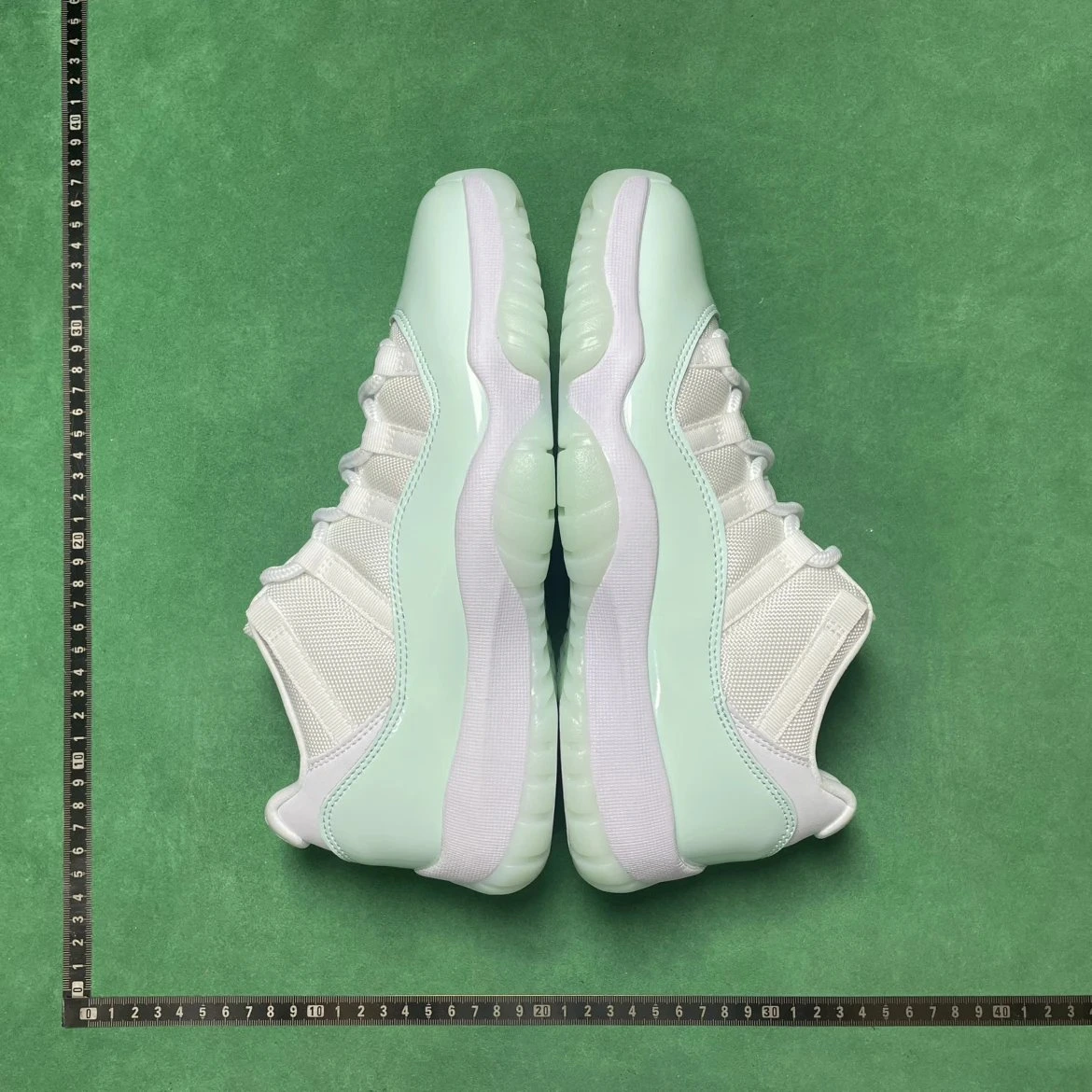 Nike Air Jordan 11 Basketball Shoes