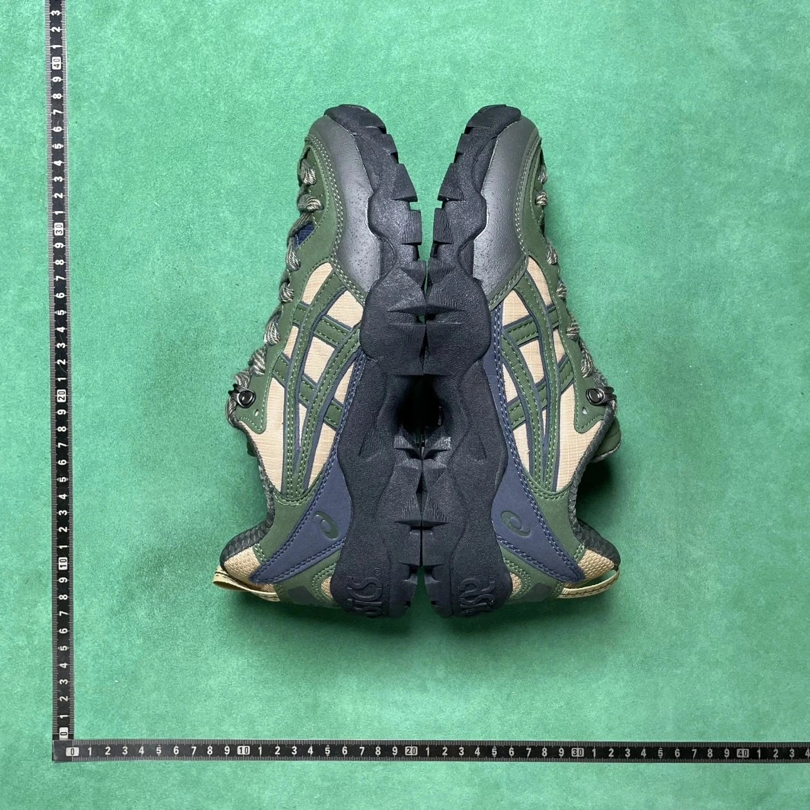 ASICS Gel-Kahana 8 Hiking Shoes