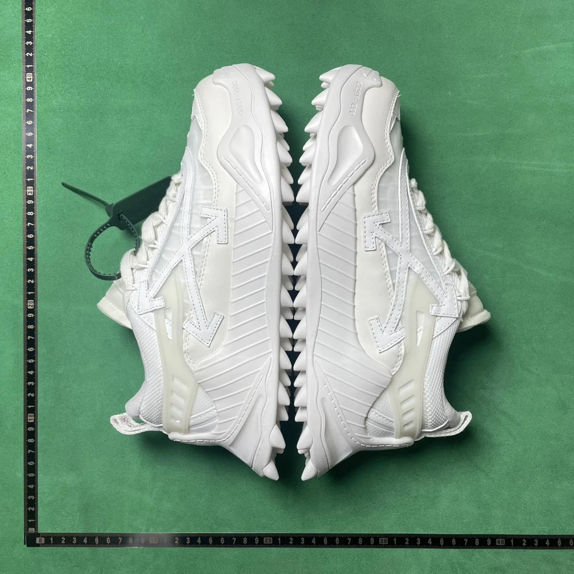 Off-White ODSY-1000 Sneakers