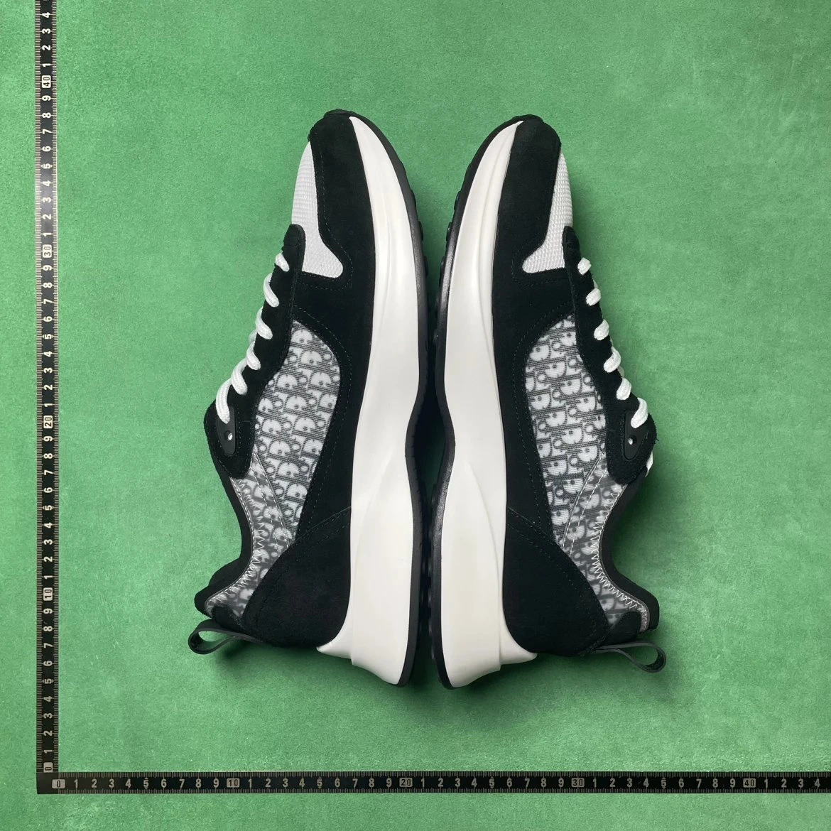 Dior B23 Sneakers