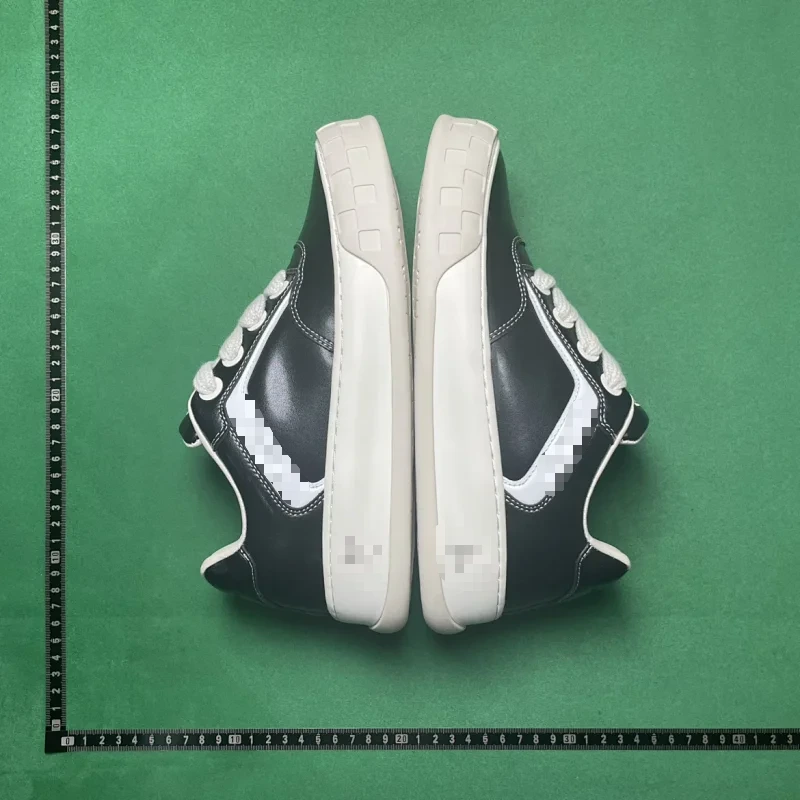 Louis Vuitton LV Trainer Sneakers
