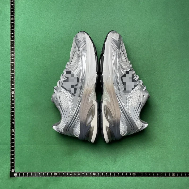 New Balance 2002R Running Shoes