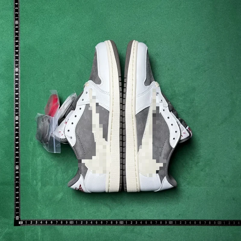 Nike Air Jordan 1 Low OG Sneakers