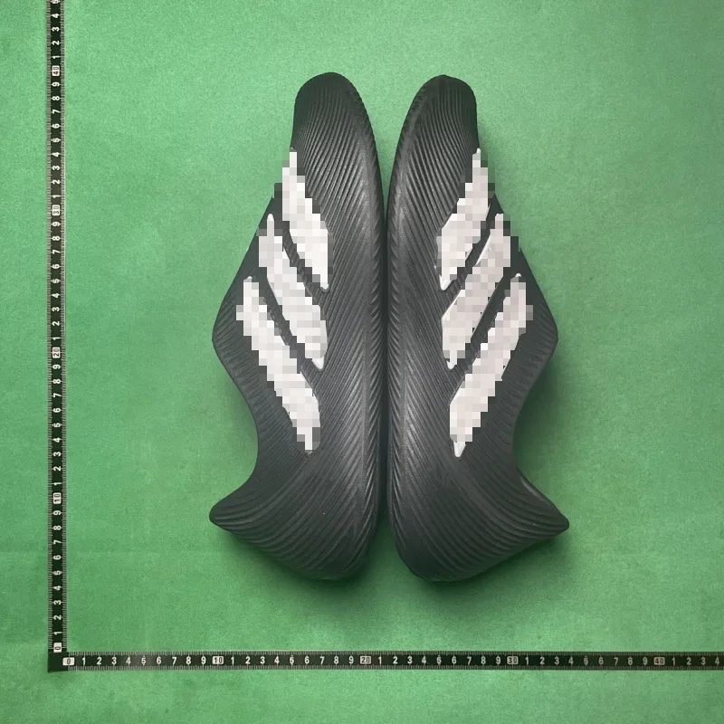 Adidas Nemeziz Sneakers