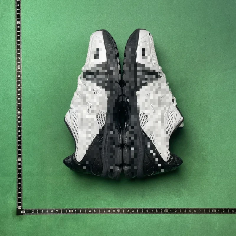 Running Shoes