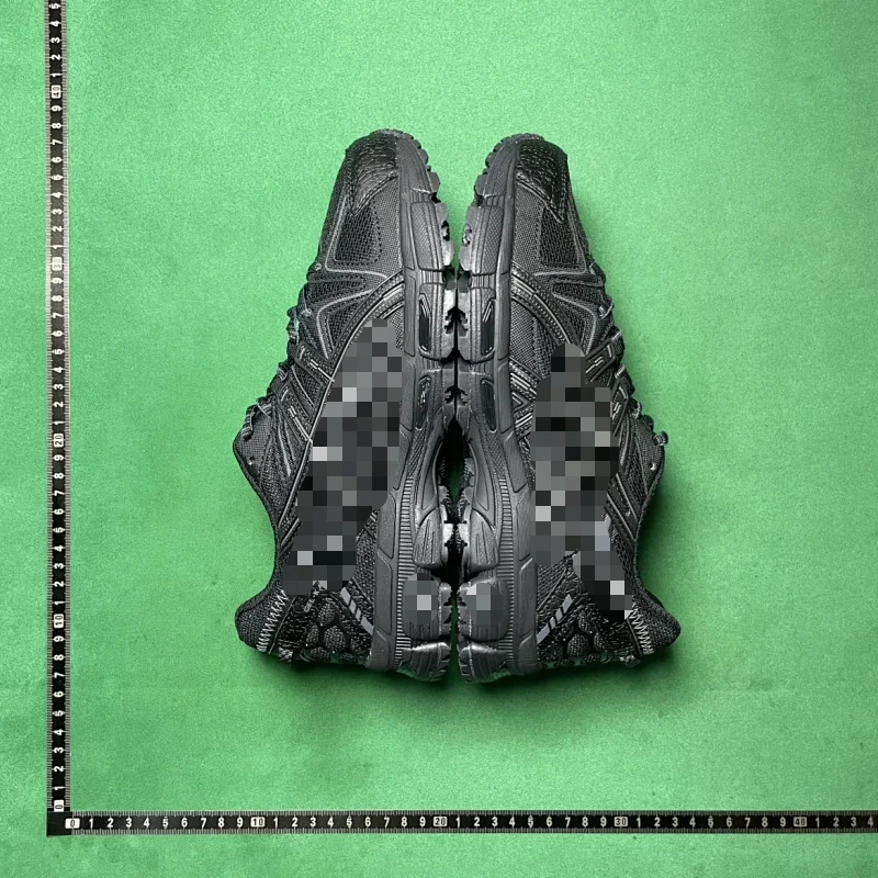 ASICS GEL-KAYANO 8 Running Shoes