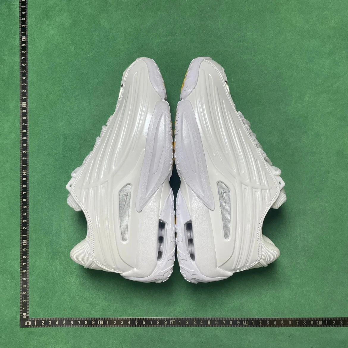 Nike Air Max Plus Sneakers