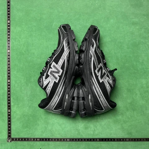 New Balance 740 Running Shoes