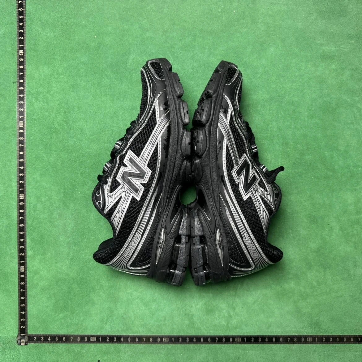 New Balance 740 Running Shoes
