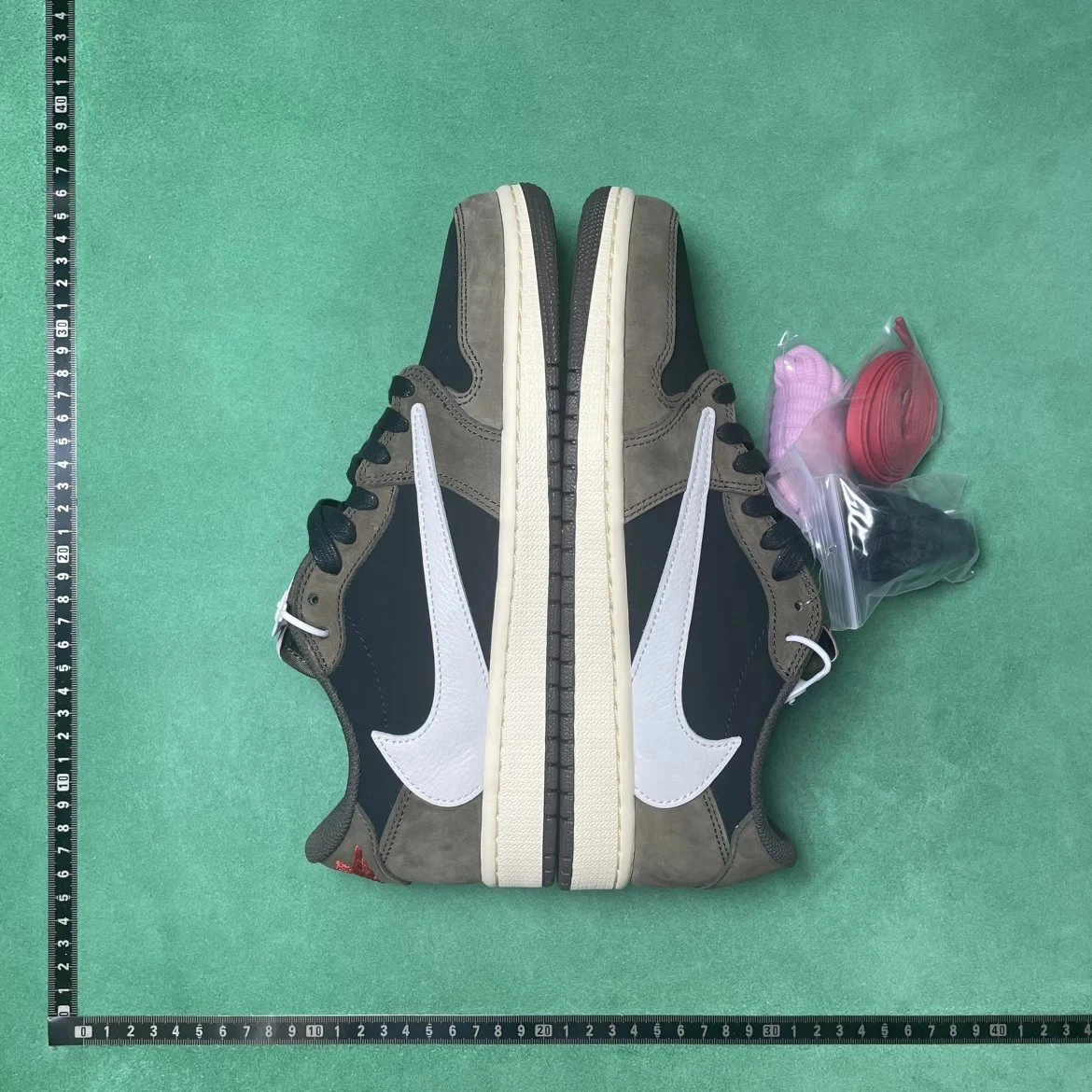 Nike Air Jordan 1 Low OG Basketball Shoes