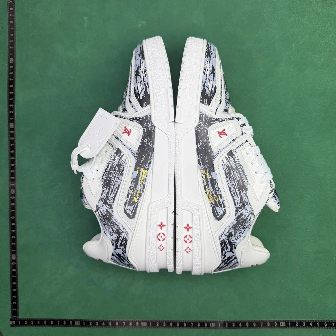 Louis Vuitton LV Trainer Sneakers