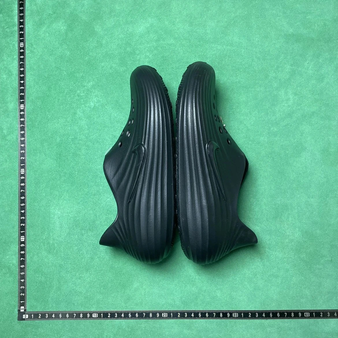 Nike ISPA Link Axis Slide Sandals