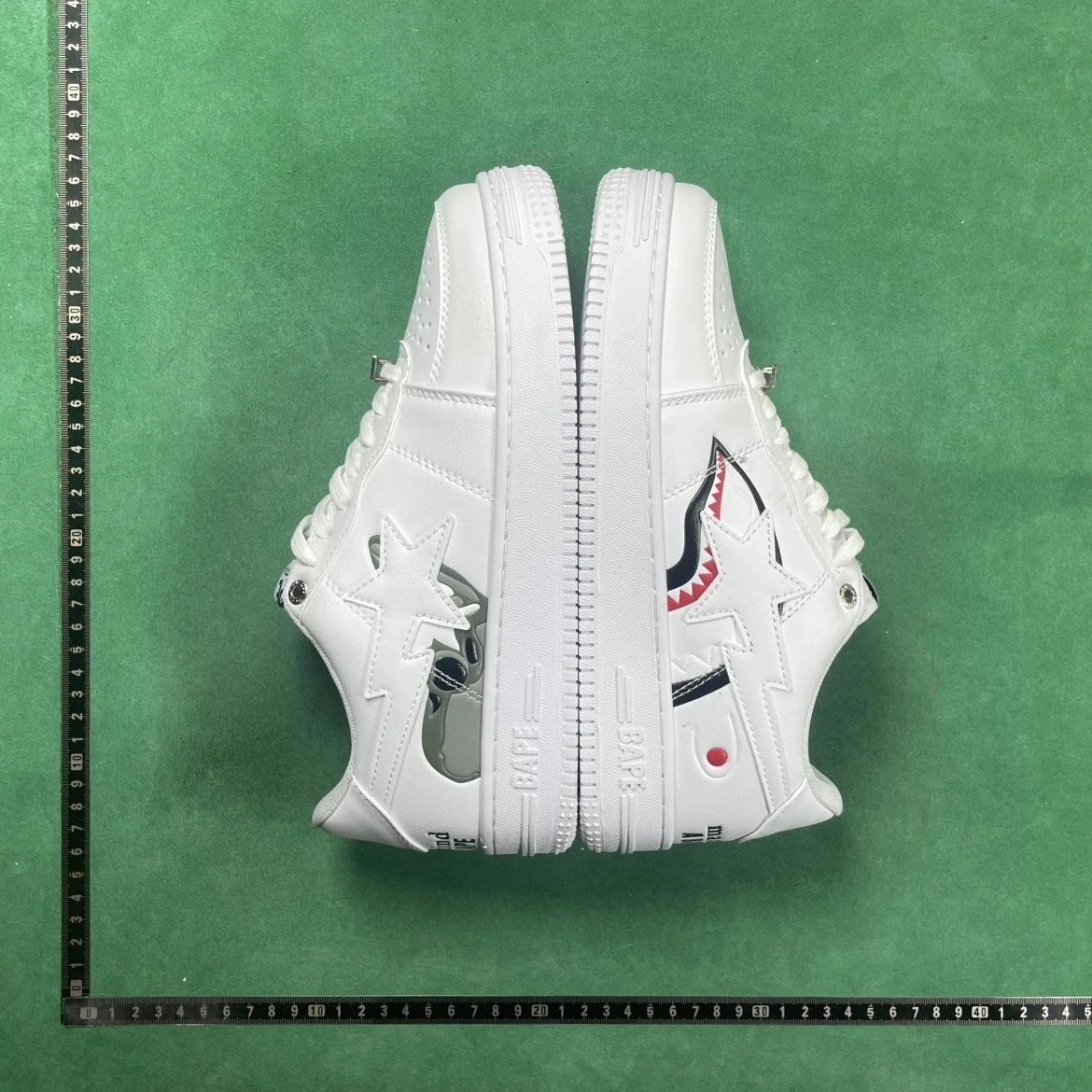 A BATHING APE Shark STA Low-Top Sneakers