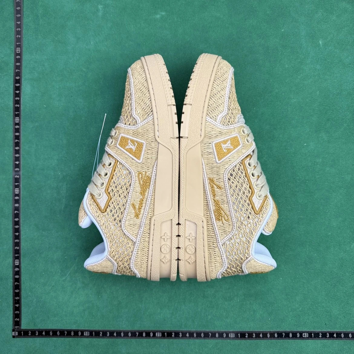 Louis Vuitton LV Trainer Sneakers