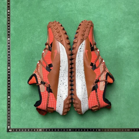 Nike ACG Mountain Fly 2 Low Outdoor Trail Shoes