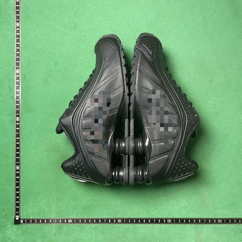 Nike Shox R4 Running Shoes