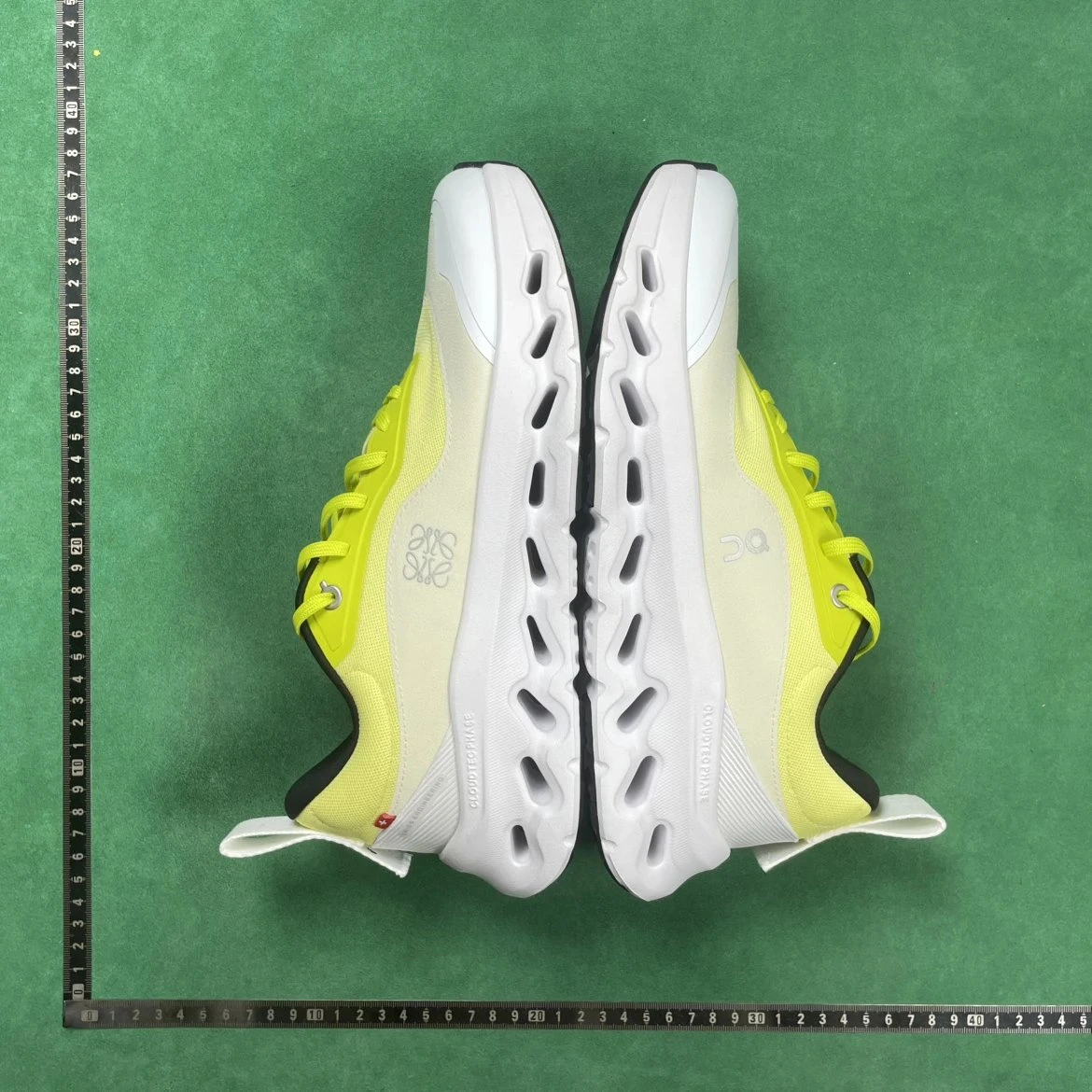 On CloudTec Phase Sneakers