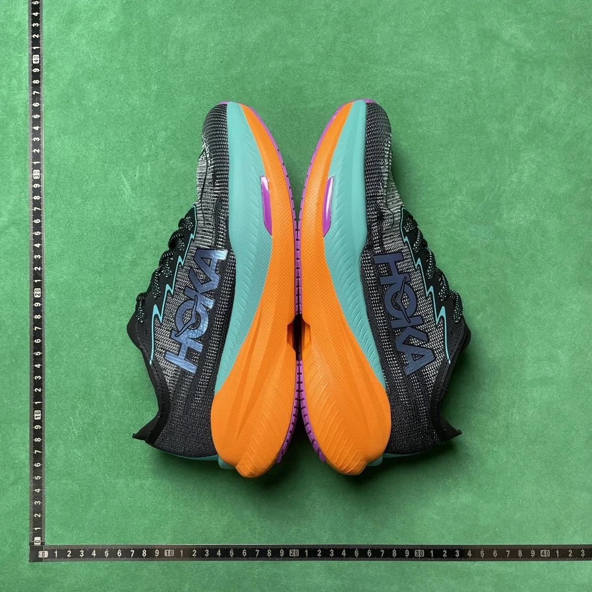 Hoka Carbon X 3 Running Shoes
