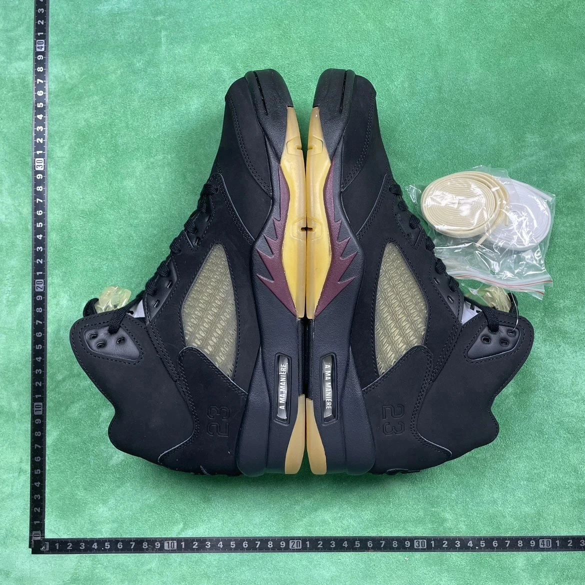 Nike Air Jordan 11 Basketball Shoes