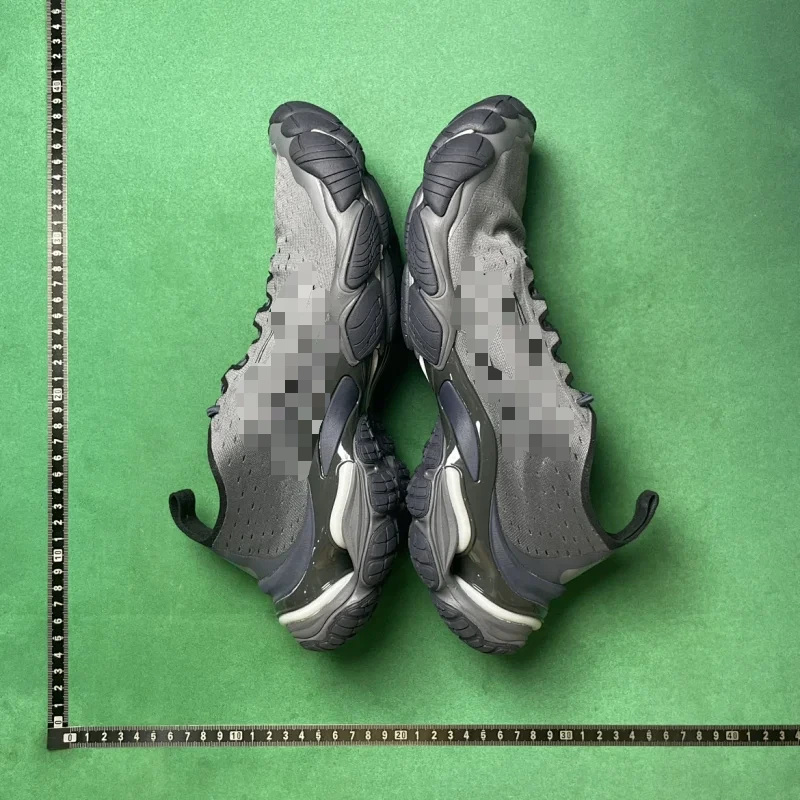 Nike ISPA OverReact Sneakers