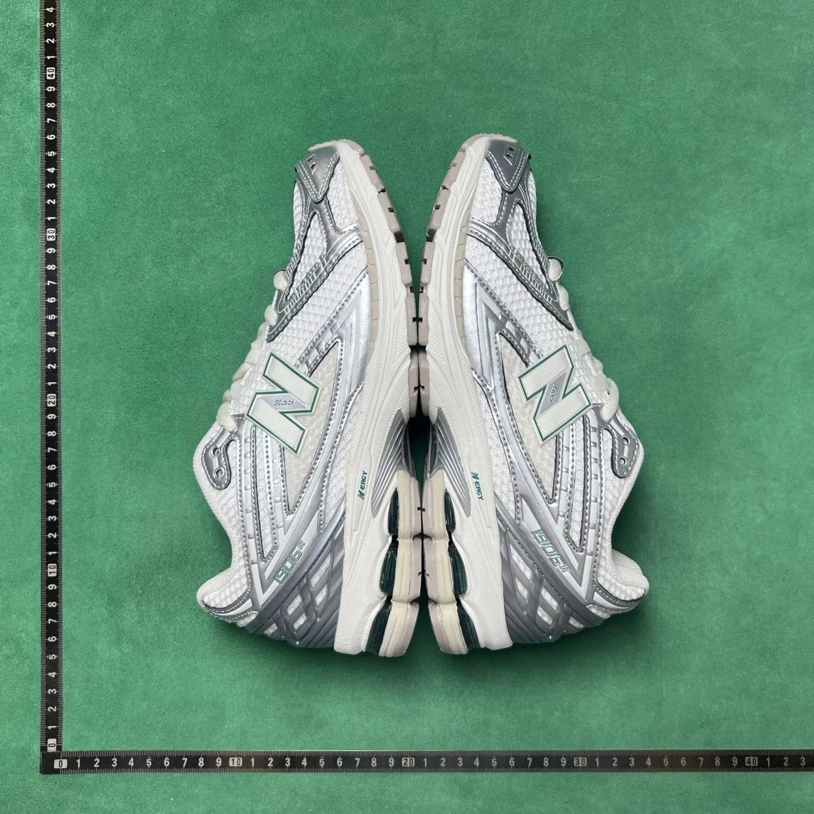 New Balance 1906R Running Shoes