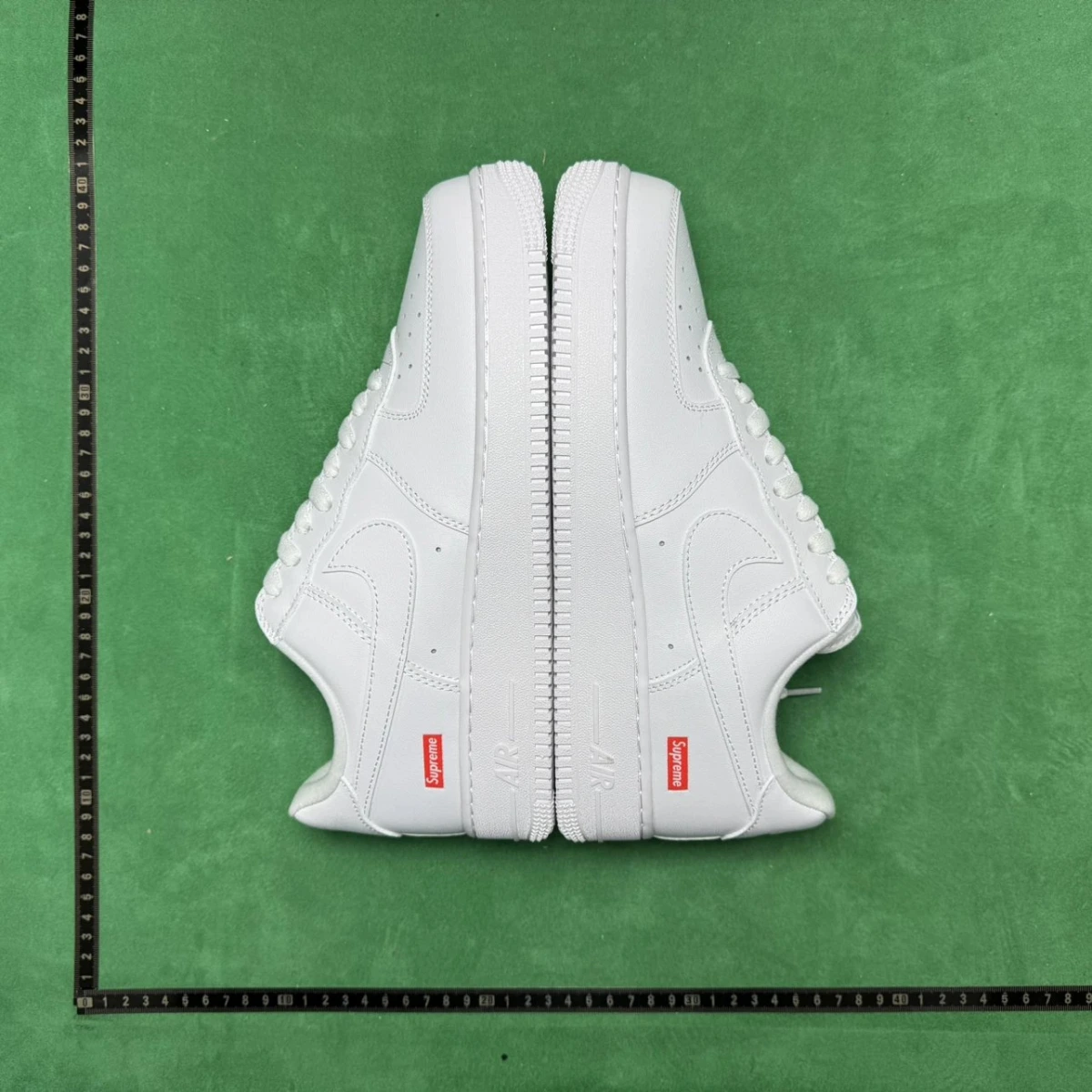 Supreme Air Force 1 Sneakers